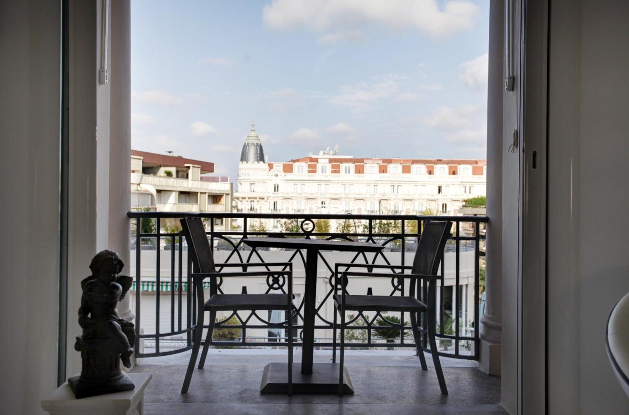 La Croisette Elegant Avec Balcon Et Vue Apercu Appartement *