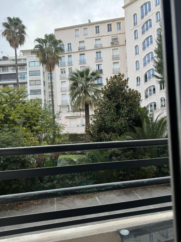 50 Meters Croisette *