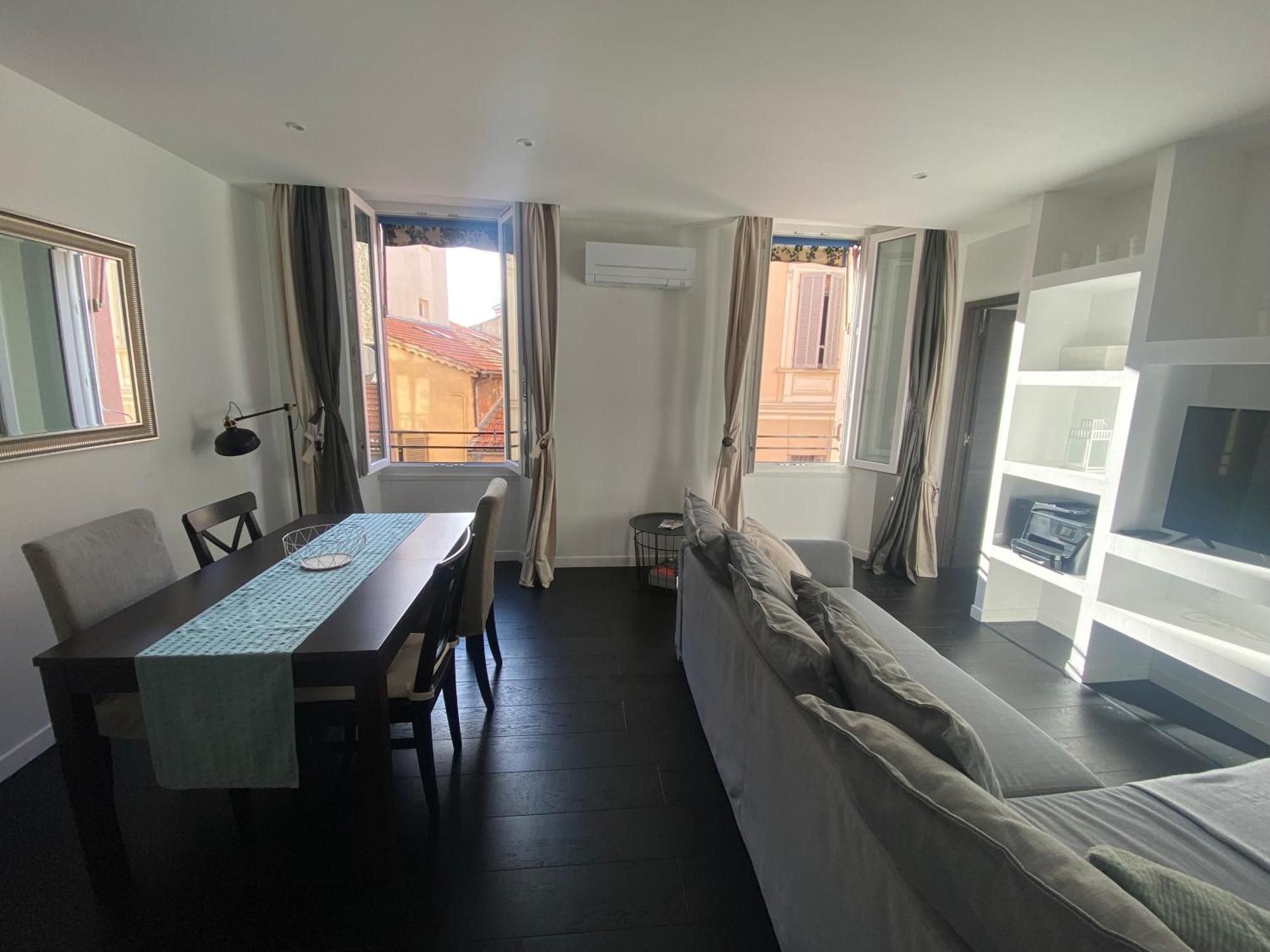 Agreable T2 Renove, Centre, Suquet, Plages Apartment *
