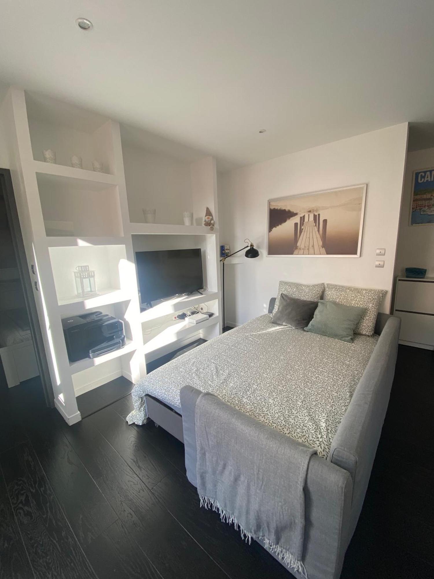 Agreable T2 Renove, Centre, Suquet, Plages Apartment *
