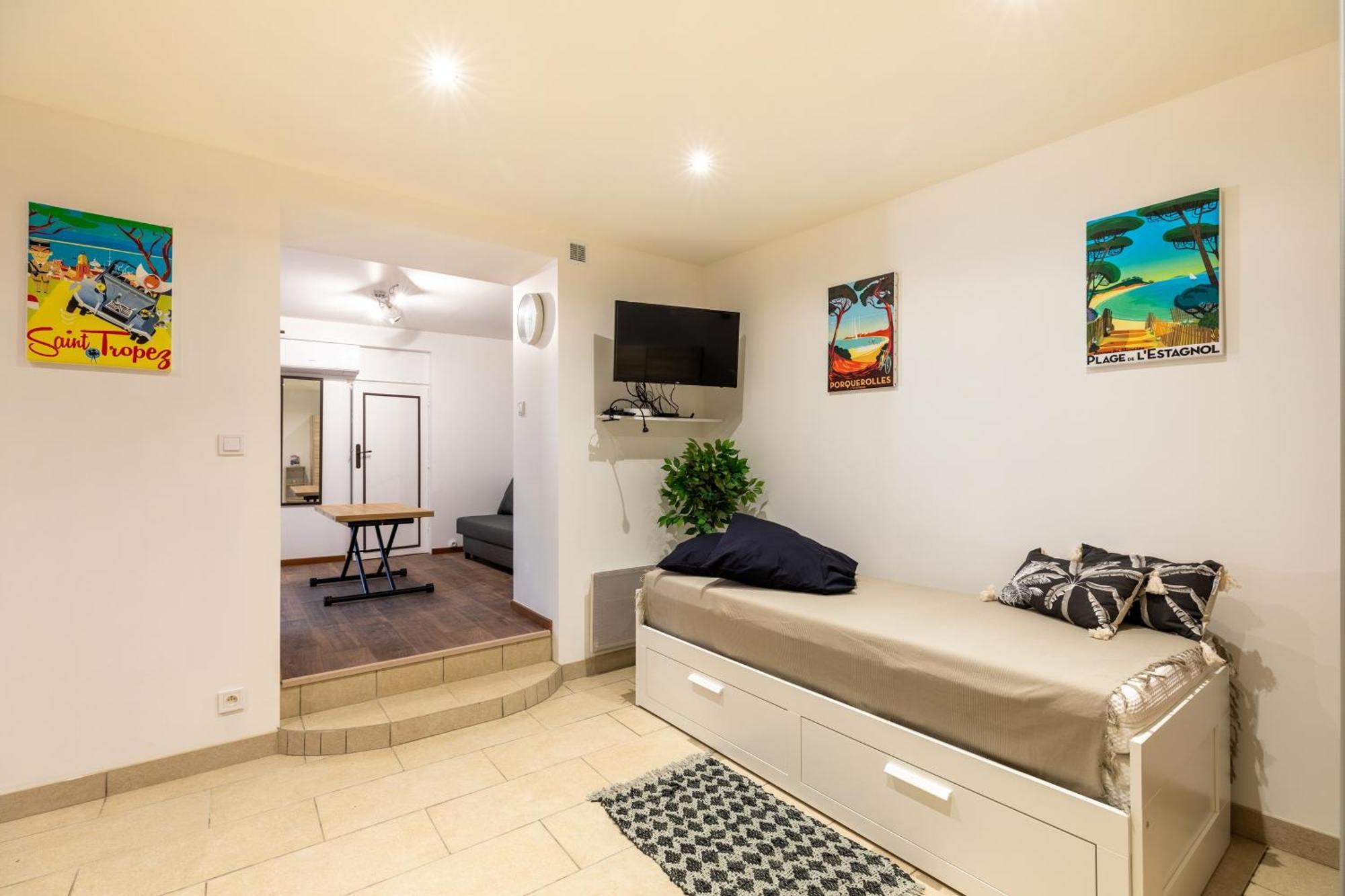 Apartment La Succulente - T1 Bis Climatise Proche Cannes