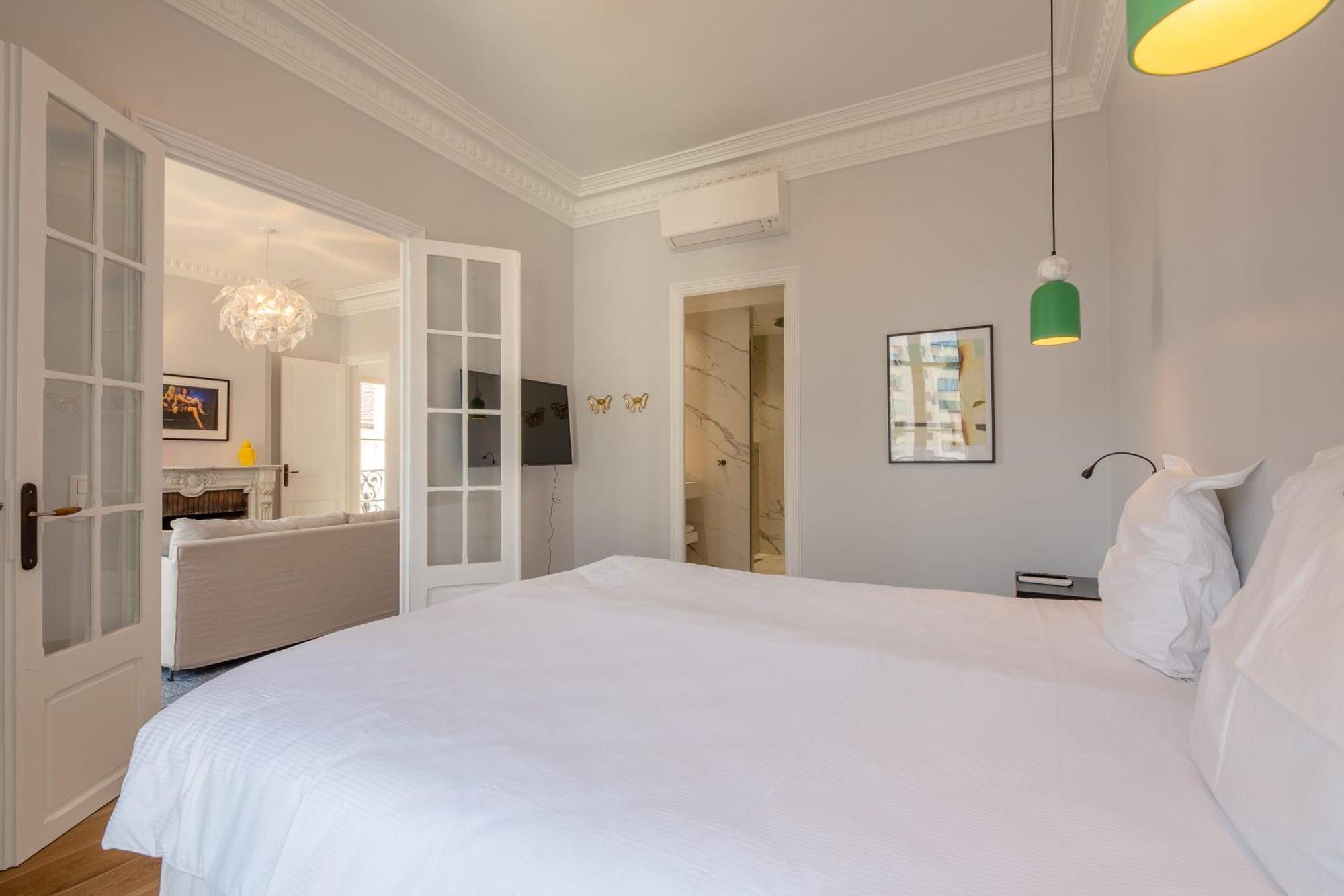 Apartment La Guitare 33 - Nice And Spacious 1br In Center Of Cannes, Right Behind Grand Cannes