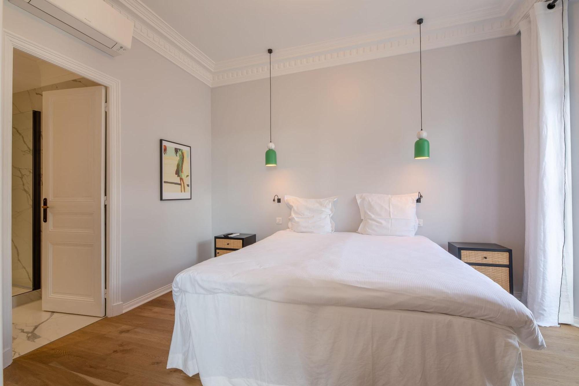 Apartment La Guitare 33 - Nice And Spacious 1br In Center Of Cannes, Right Behind Grand Cannes