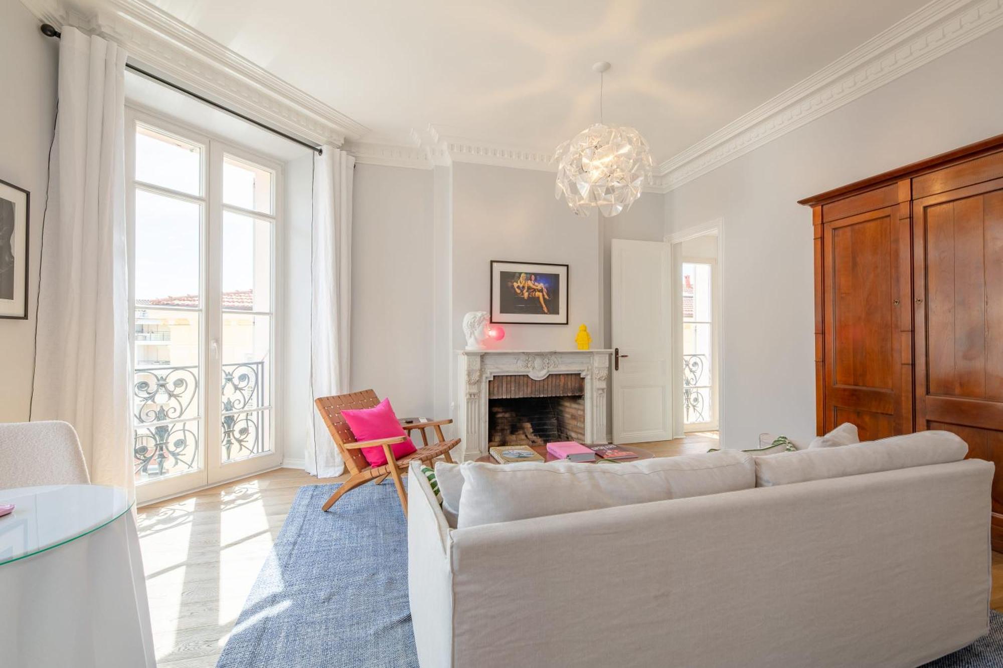 La Guitare 33 - Nice And Spacious 1br In Center Of Cannes, Right Behind Grand Cannes