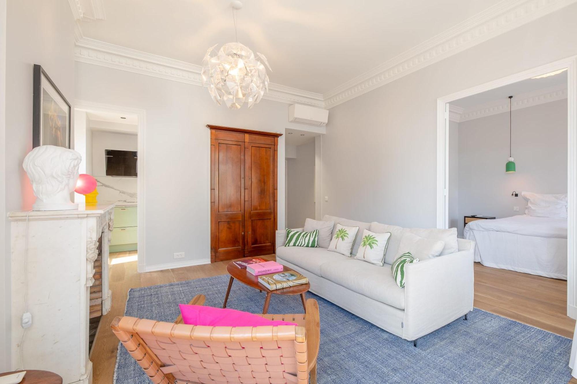 Apartment La Guitare 33 - Nice And Spacious 1br In Center Of Cannes, Right Behind Grand