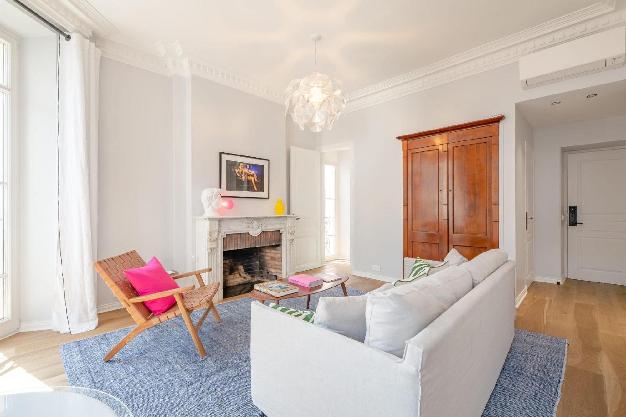 La Guitare 33 - Nice And Spacious 1br In Center Of Cannes, Right Behind Grand Apartment Cannes