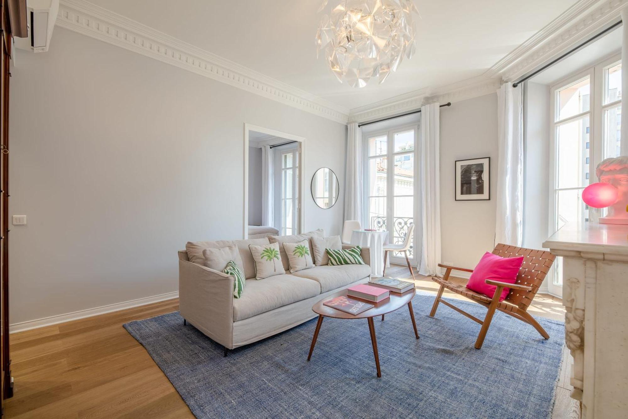 La Guitare 33 - Nice And Spacious 1br In Center Of Cannes, Right Behind Grand * Cannes