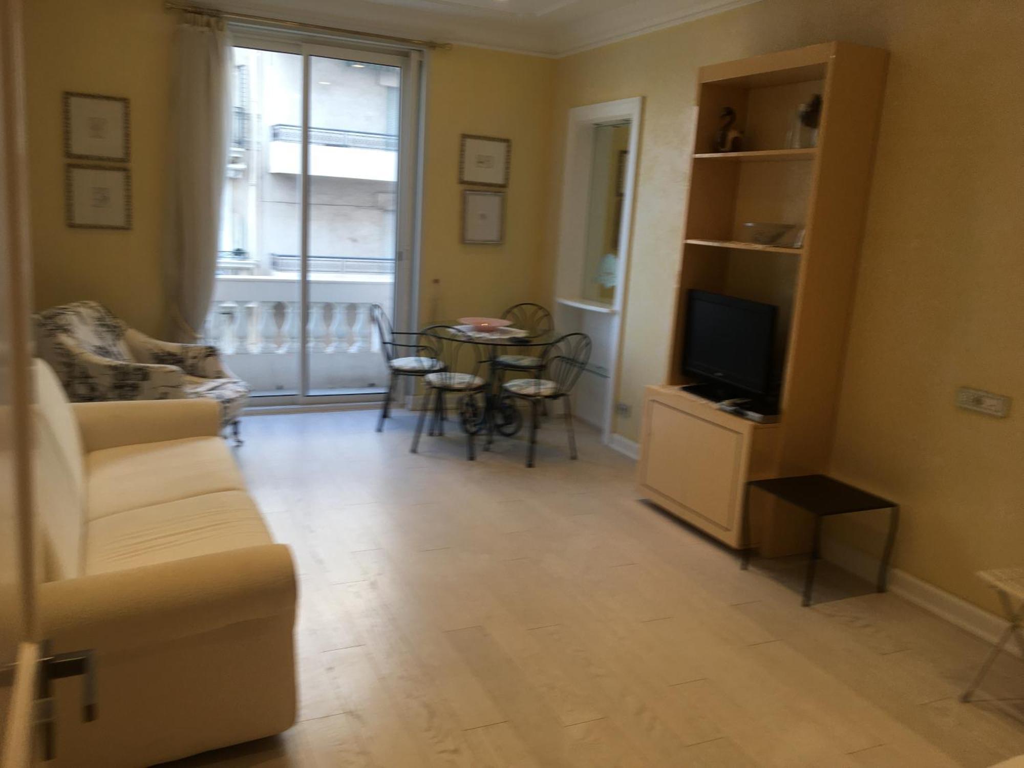 Apartment Croisette Palais Miramar Vue Laterale Cannes