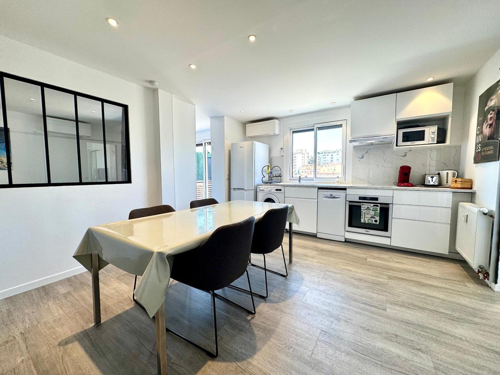 Apartment Le Saint-jean By Scls Locations