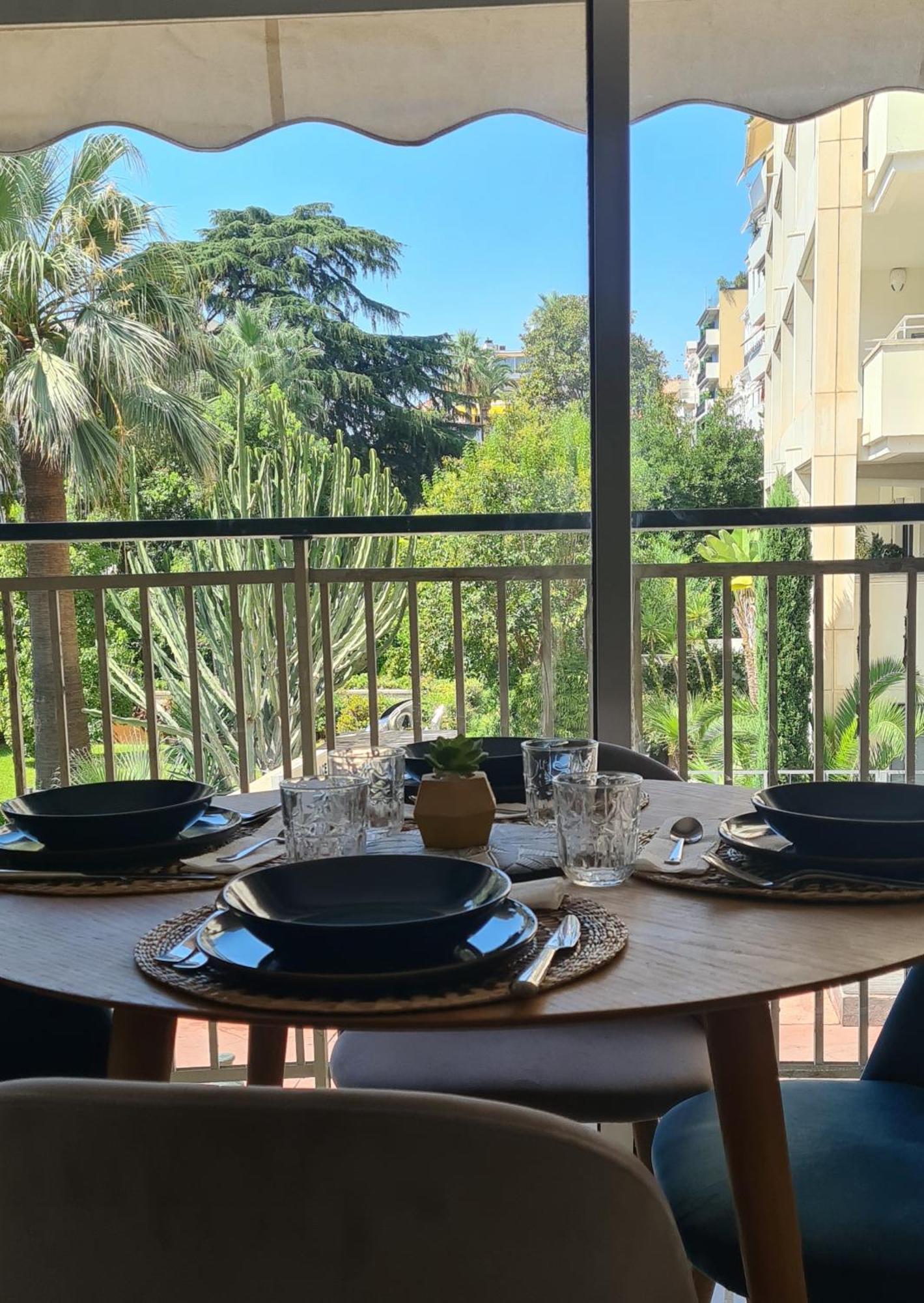 Apartment Le Ptit Ecrin Du Lerins *