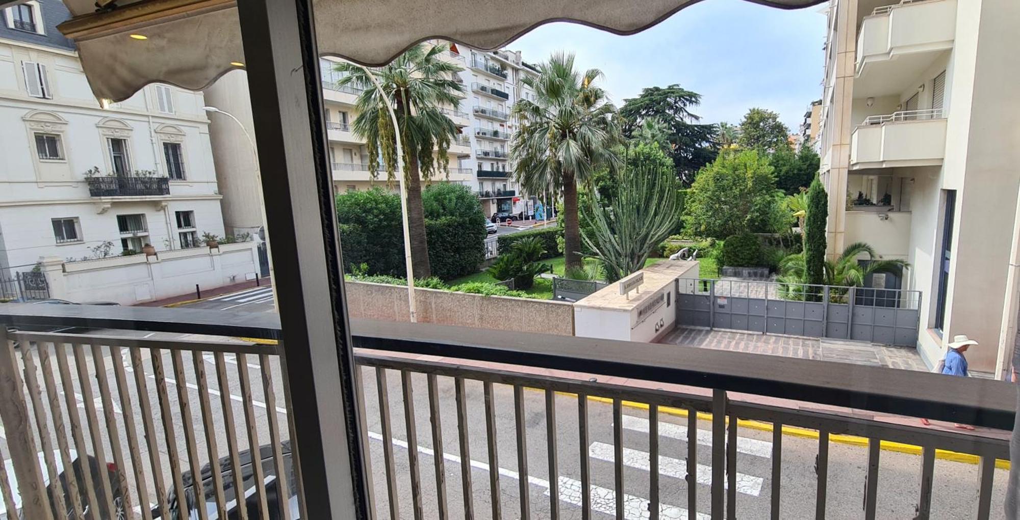 Apartment Le Ptit Ecrin Du Lerins *