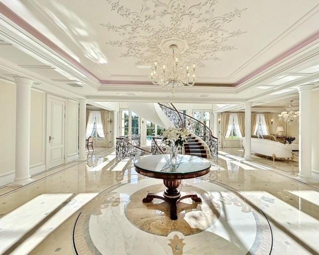 Palace De Lys * Cannes
