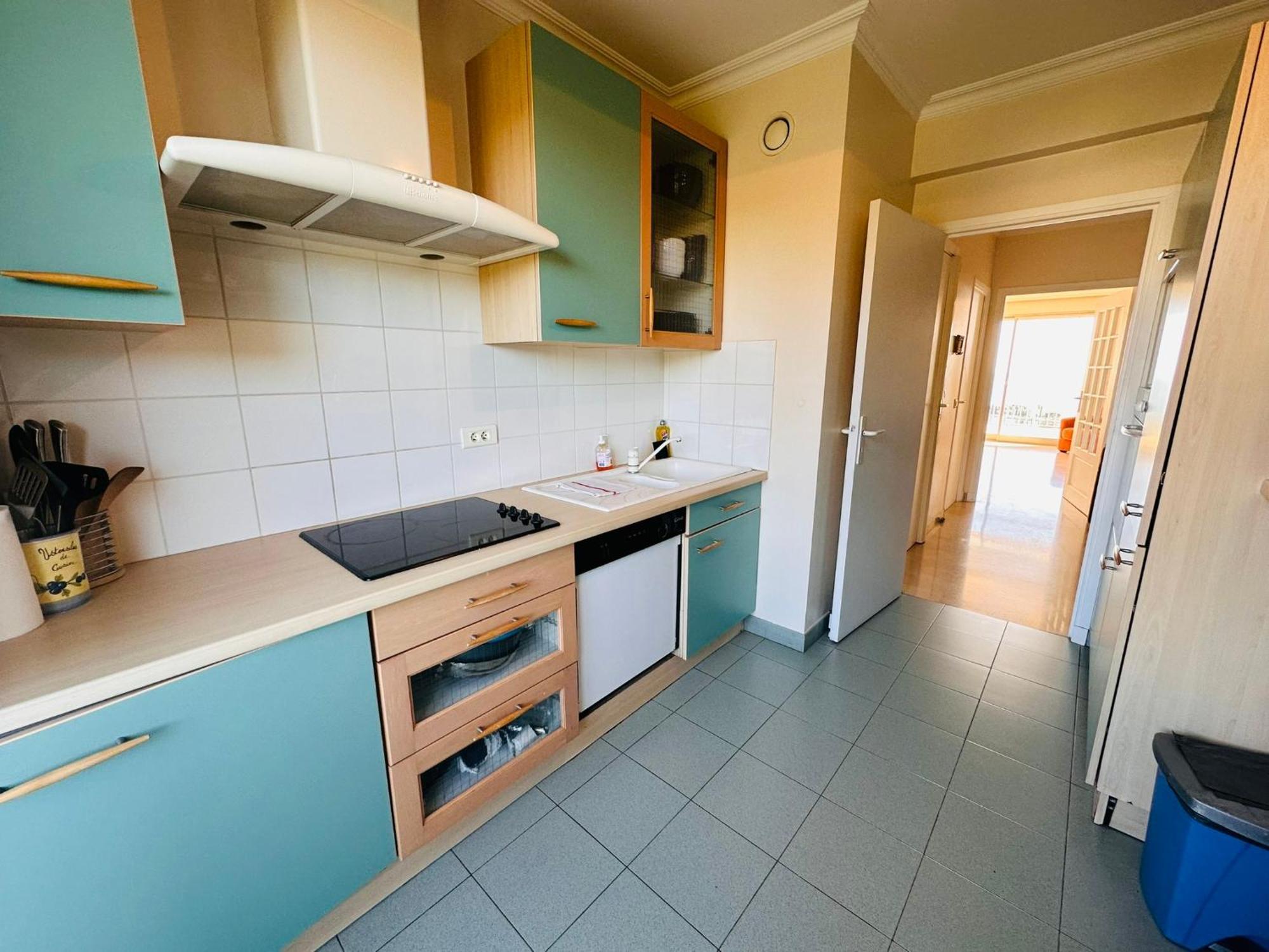 Appartement Large, Light And Modern 2 Bedroomed In With Sea Views, Pool And Lovely Terrace - 1503 Cannes