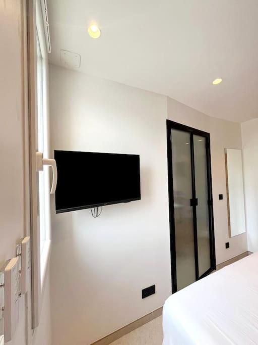 4 Pieces Luxueux Apartment *