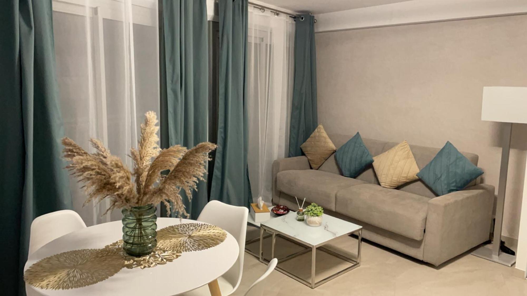 - Centre De Apartment