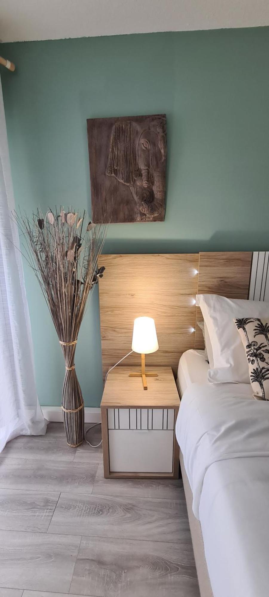 Apartment Le Ptit Ecrin Du Lerins