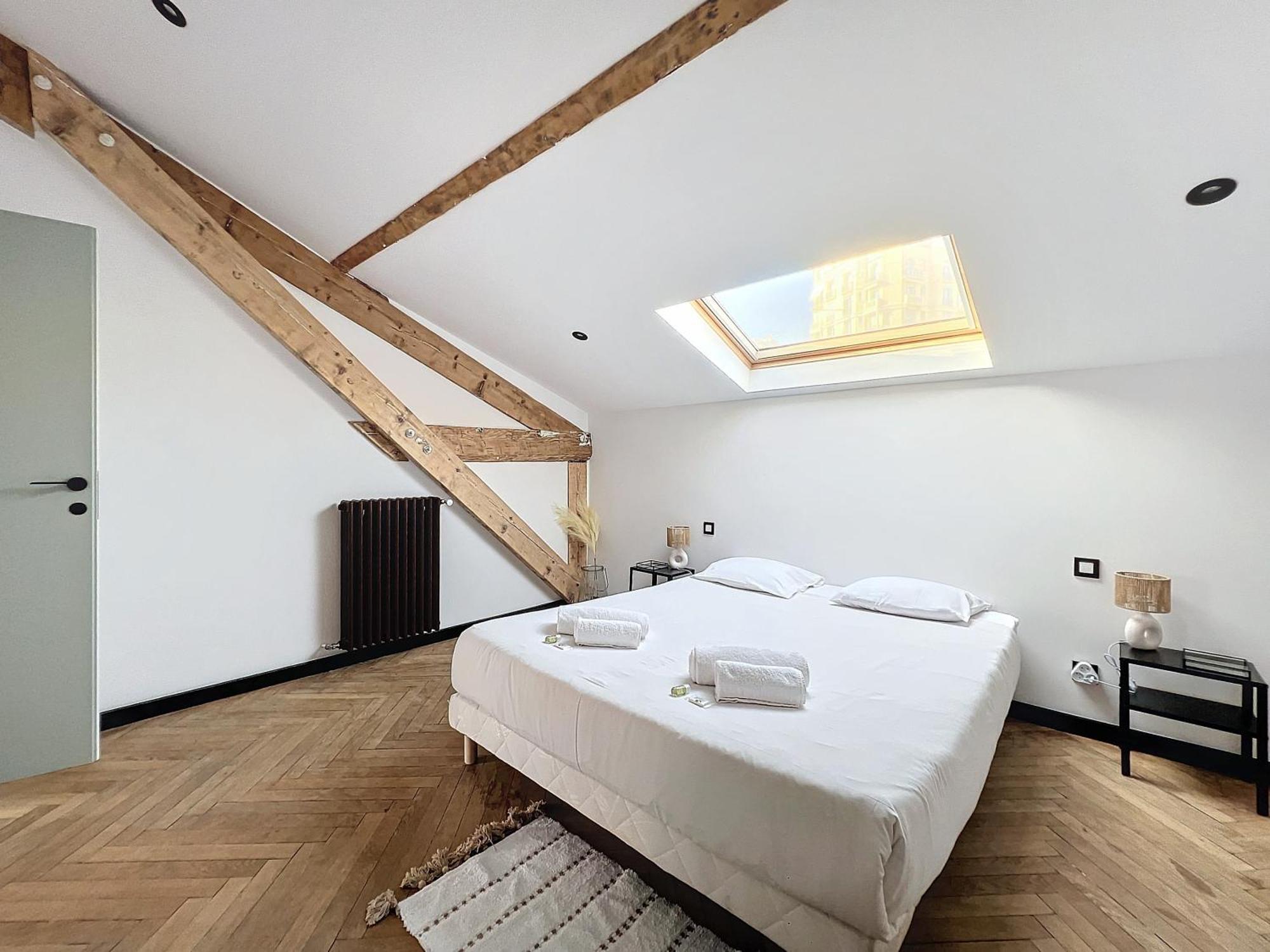 Apartment 140m2 Vue Mer, 3 Chambres, Centre-ville *