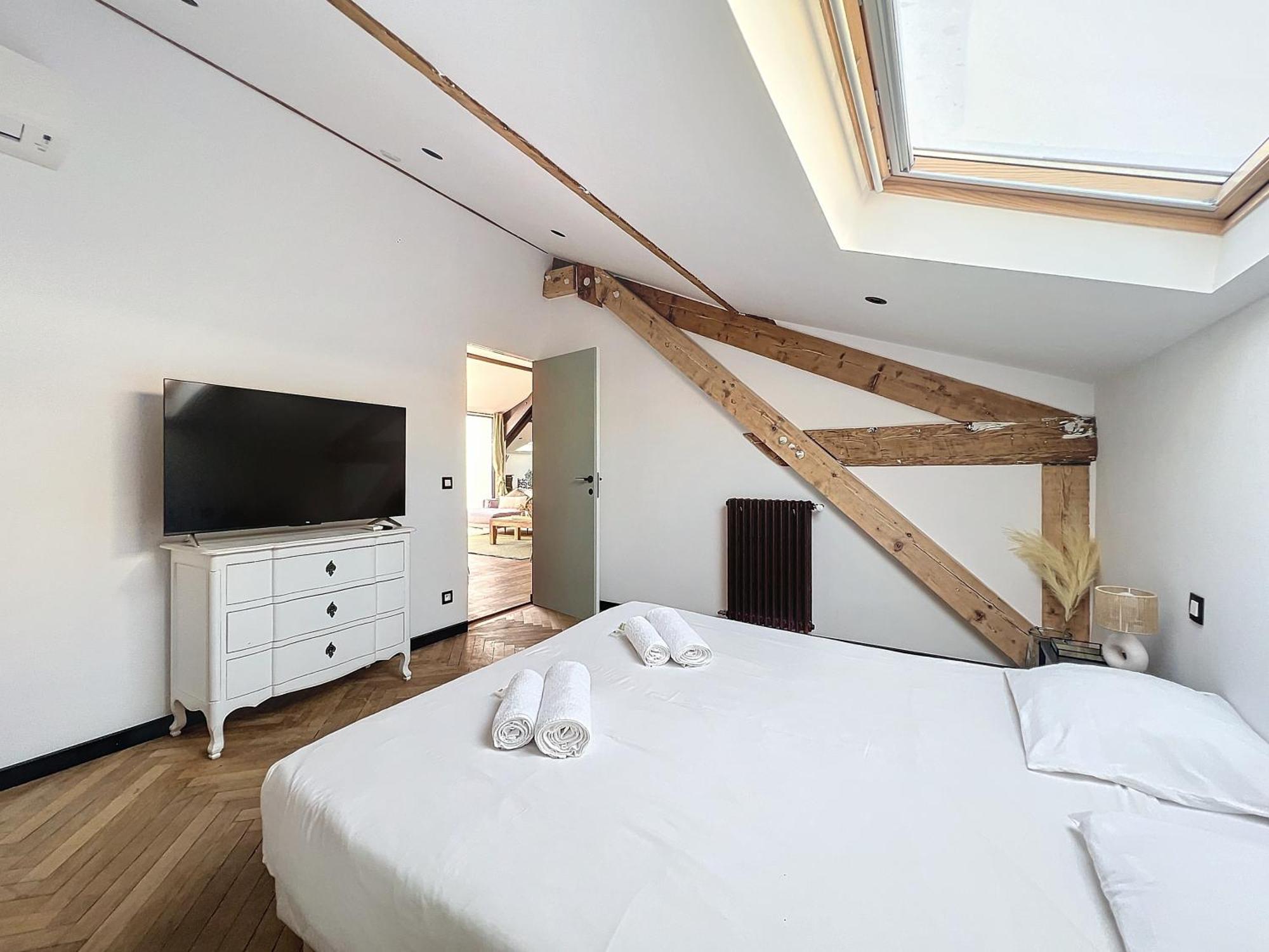 140m2 Vue Mer, 3 Chambres, Centre-ville Apartment