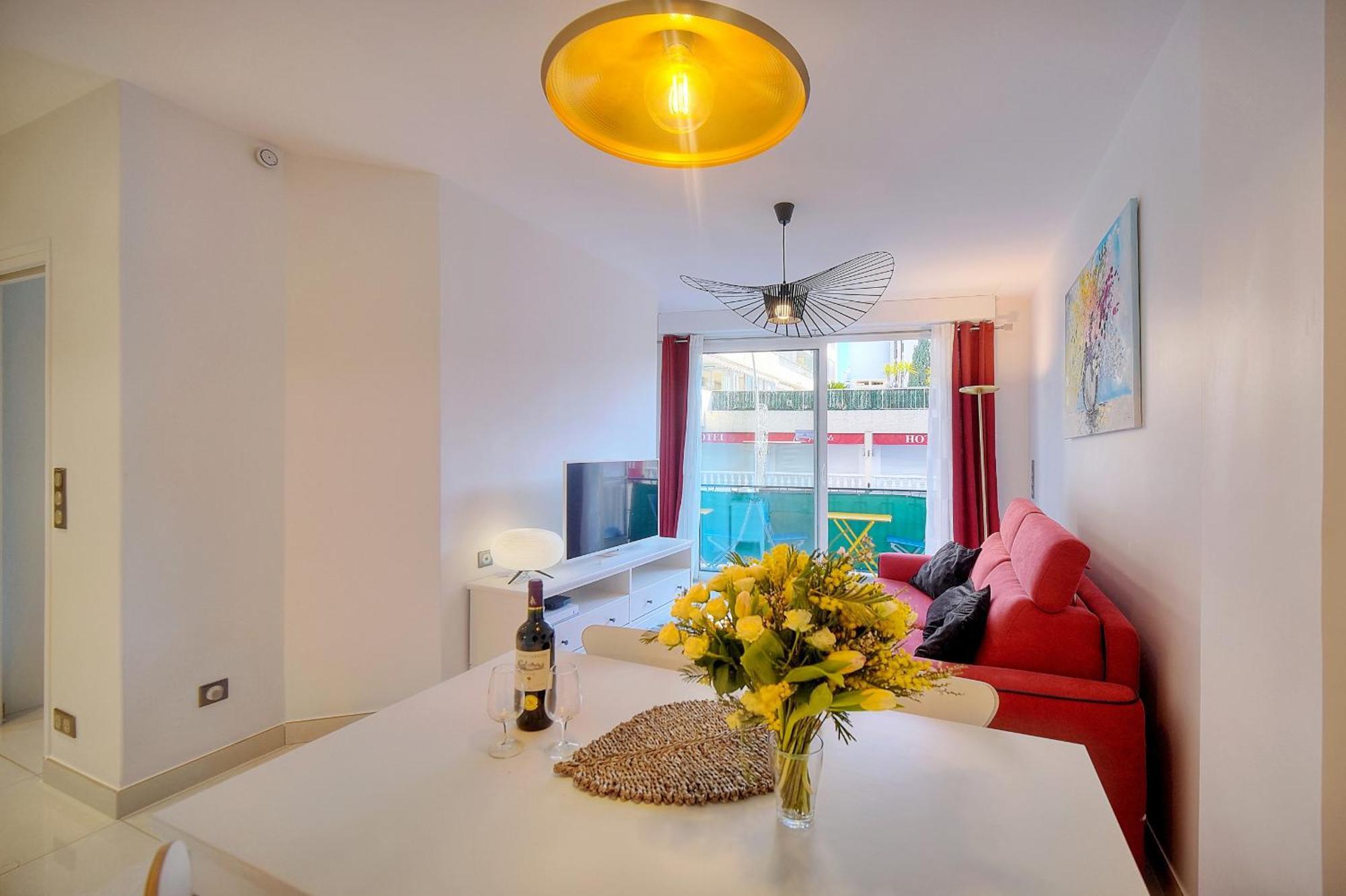 Appartement 2 Pieces Moderne 8 Mn Du Palais A1b238 Cannes