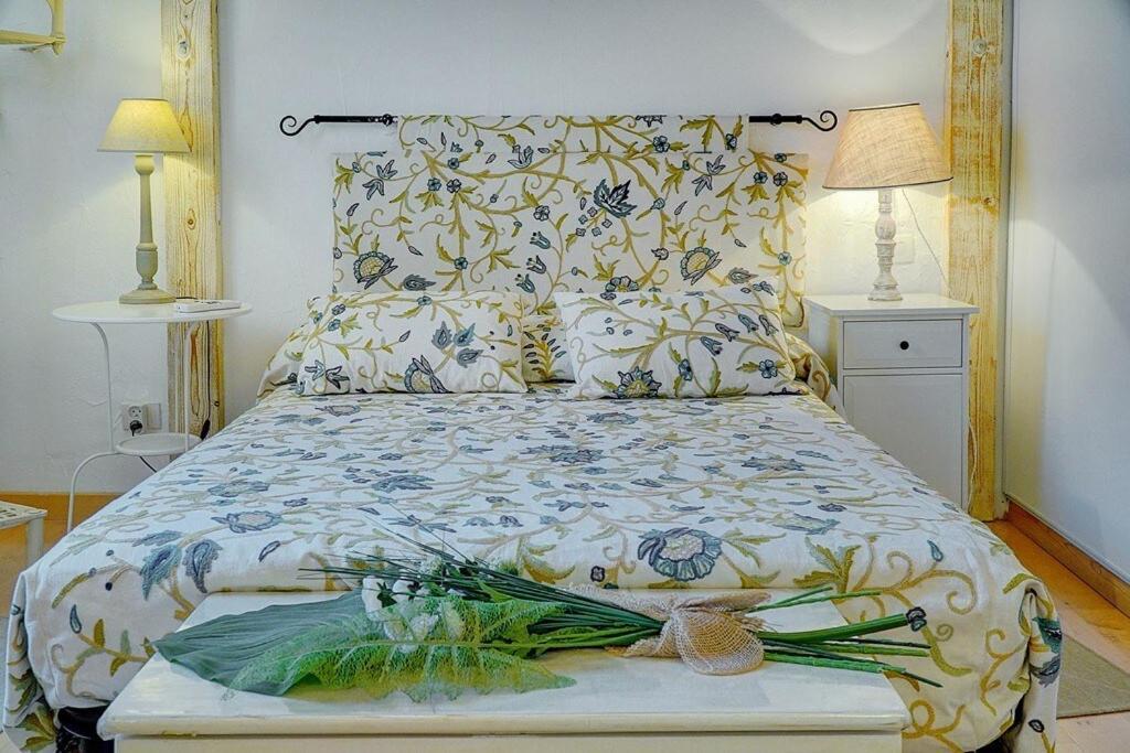 A2b159 - Atypique Au Suquet Avec 2 Chambres!!