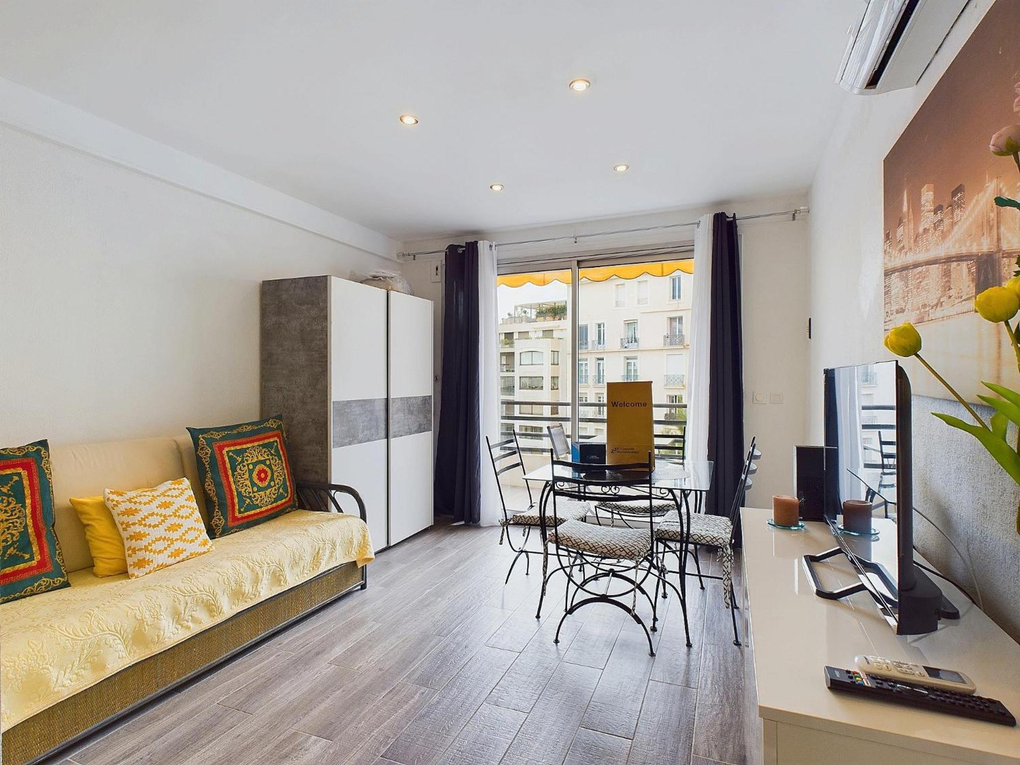 Valentina 16/18 Rue Rouaze Apartment *