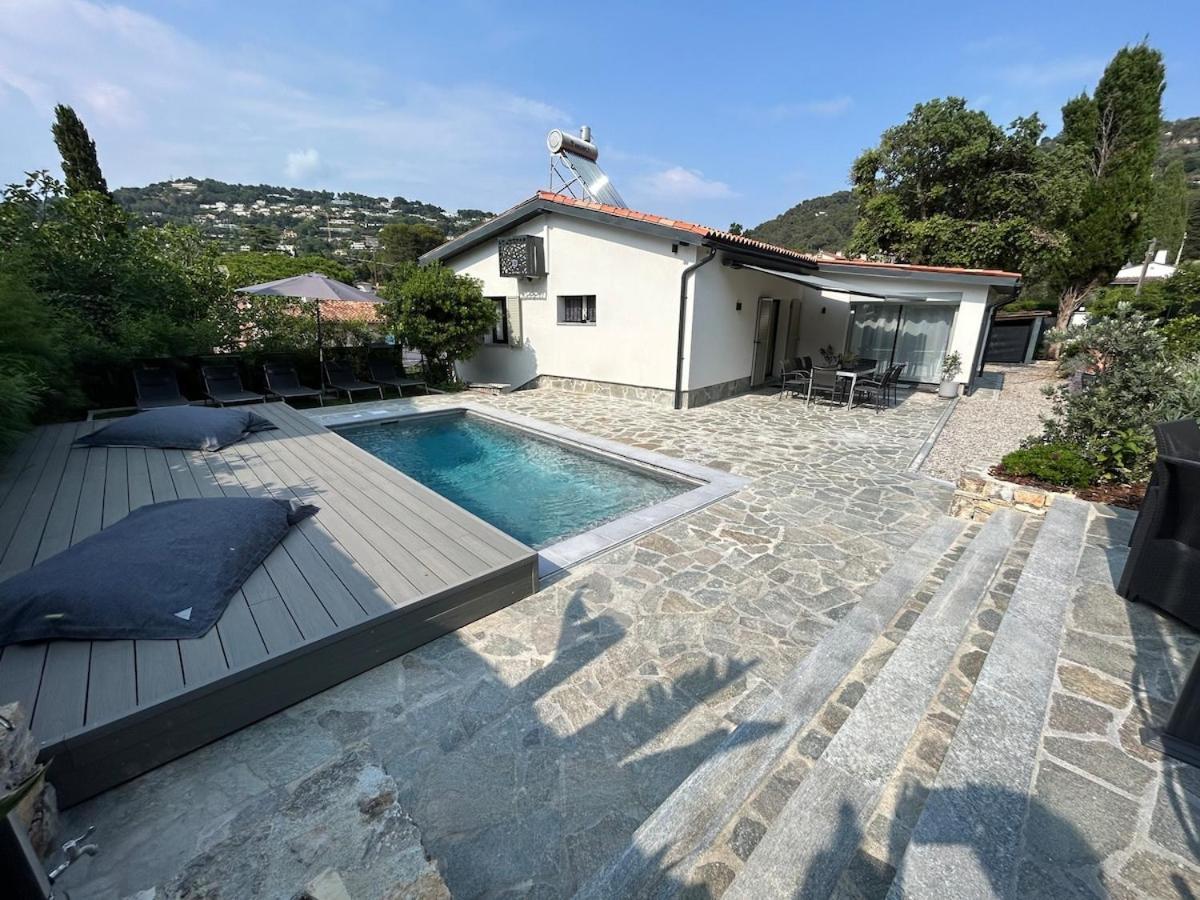 Centre Grande Piscine Chauffee * Cannes