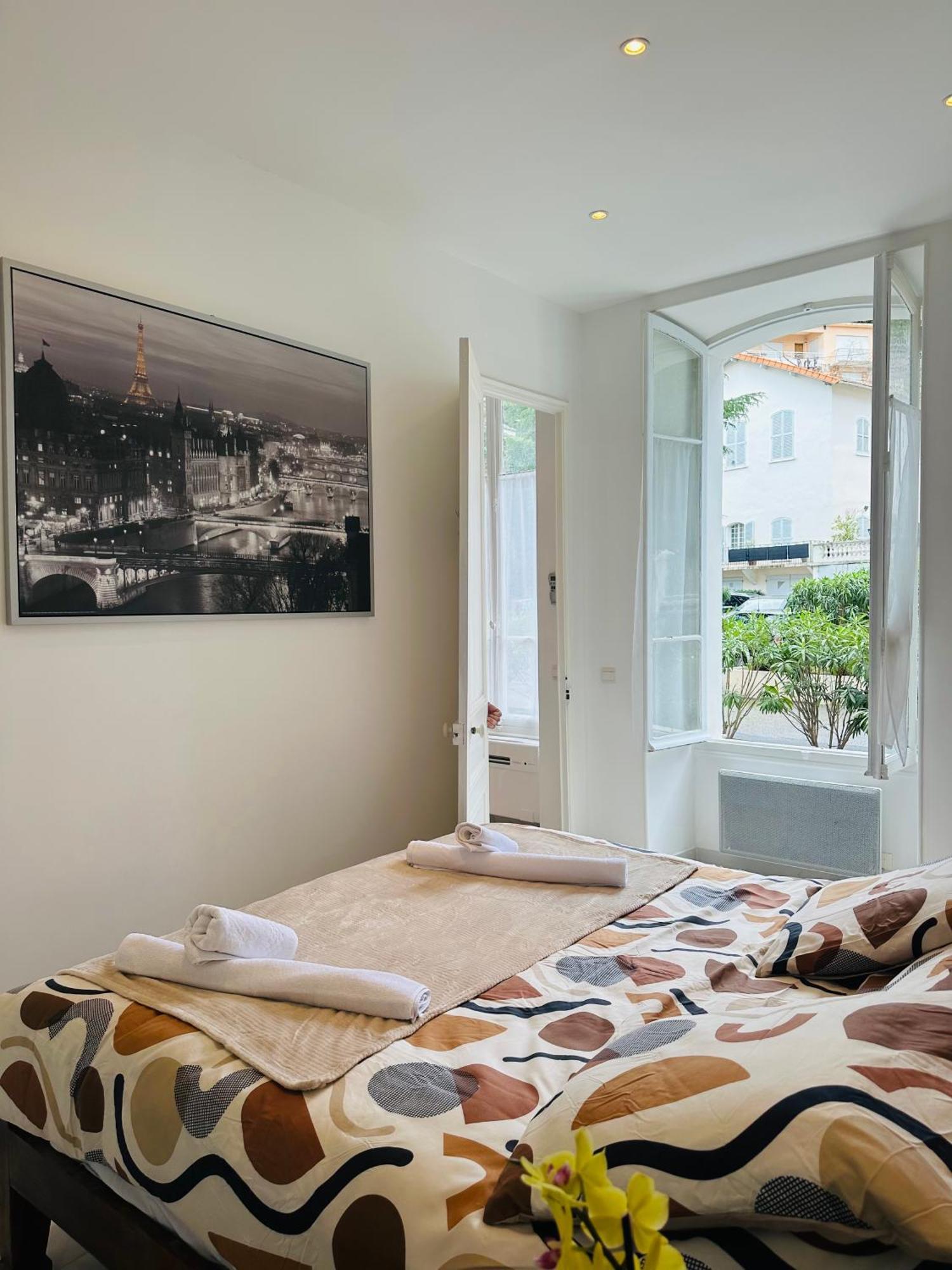 Palais T2 300m De La Parking En * Cannes