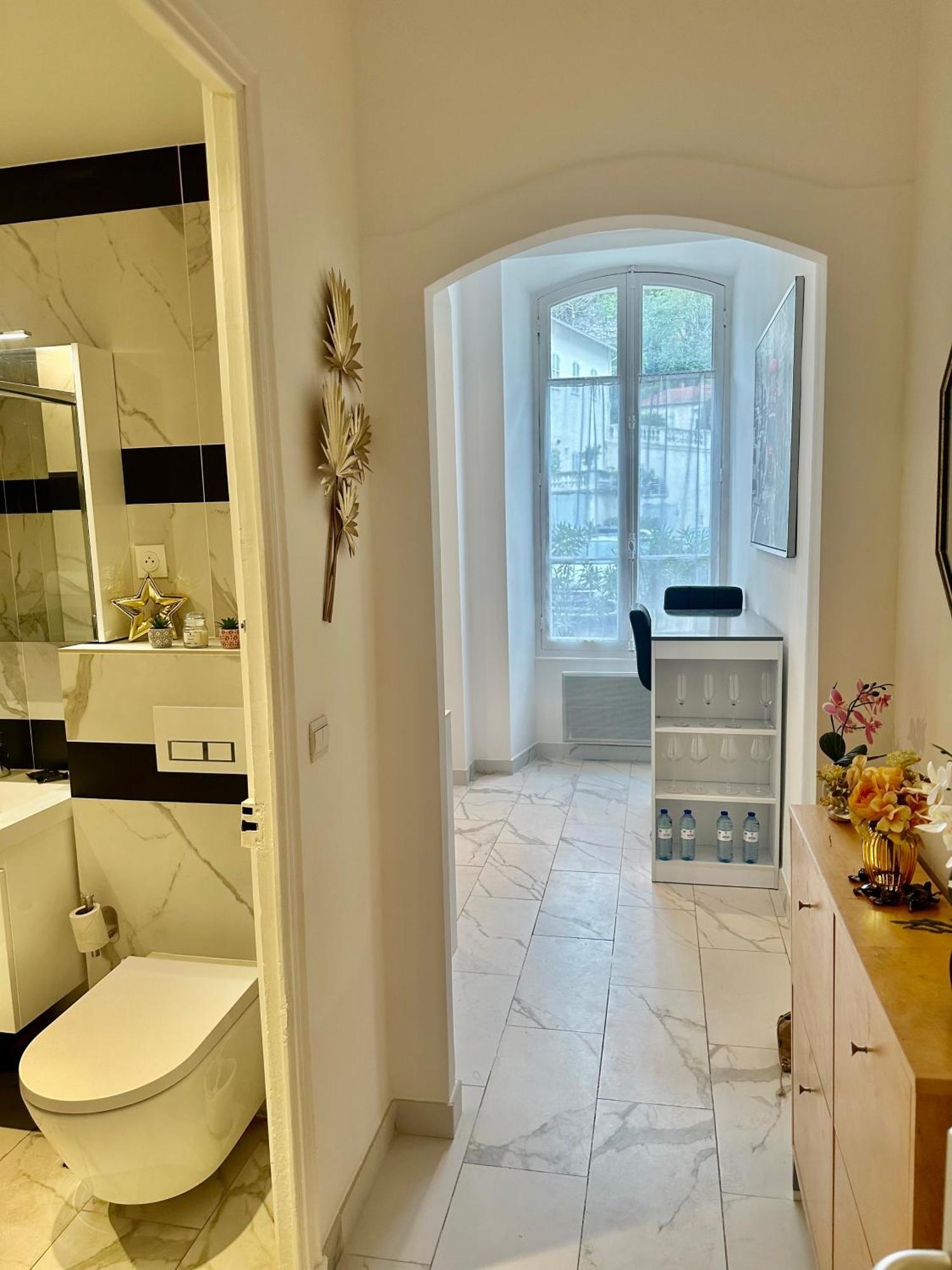 Palais T2 300m De La Parking En Apartment *
