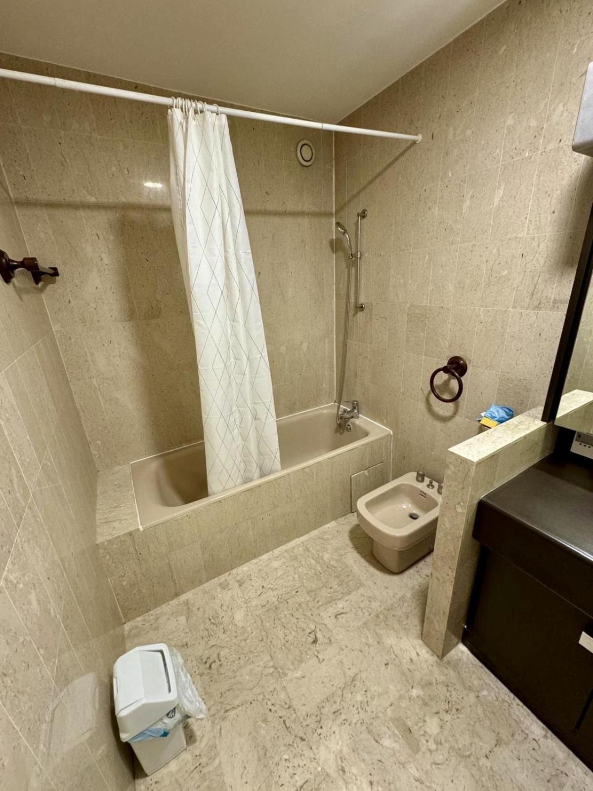 Gray D'albion Lef516 * Cannes
