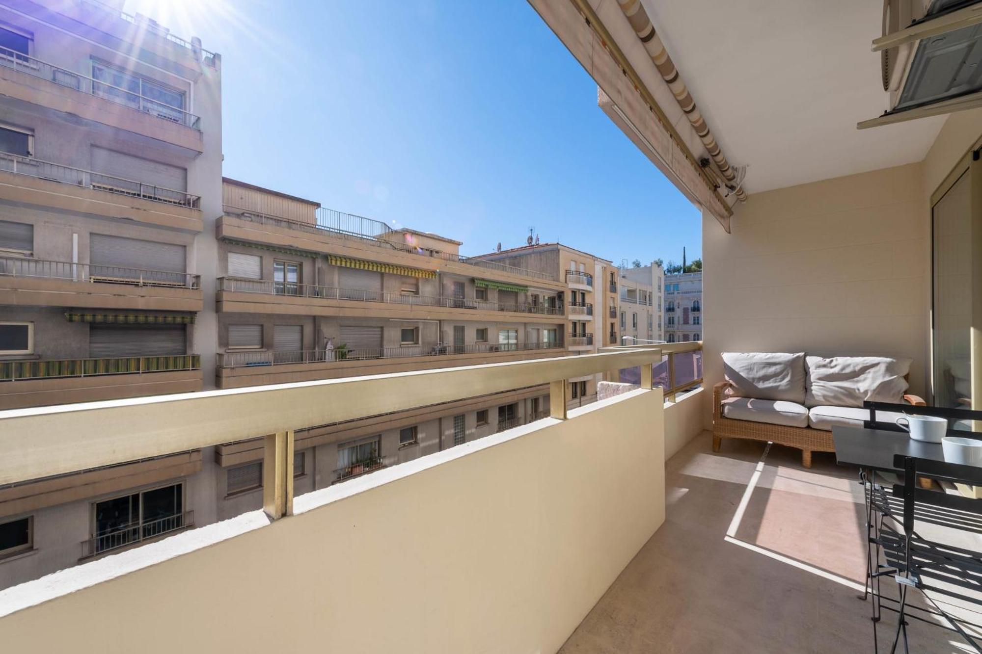 With Terrace 2 Minutes From La Croisette Cannes