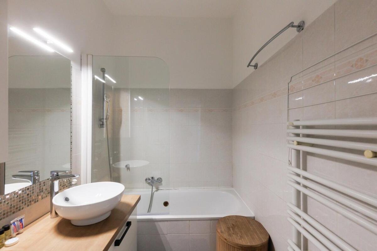 Apartment Rimbaud - Festival-center-clim-wifi