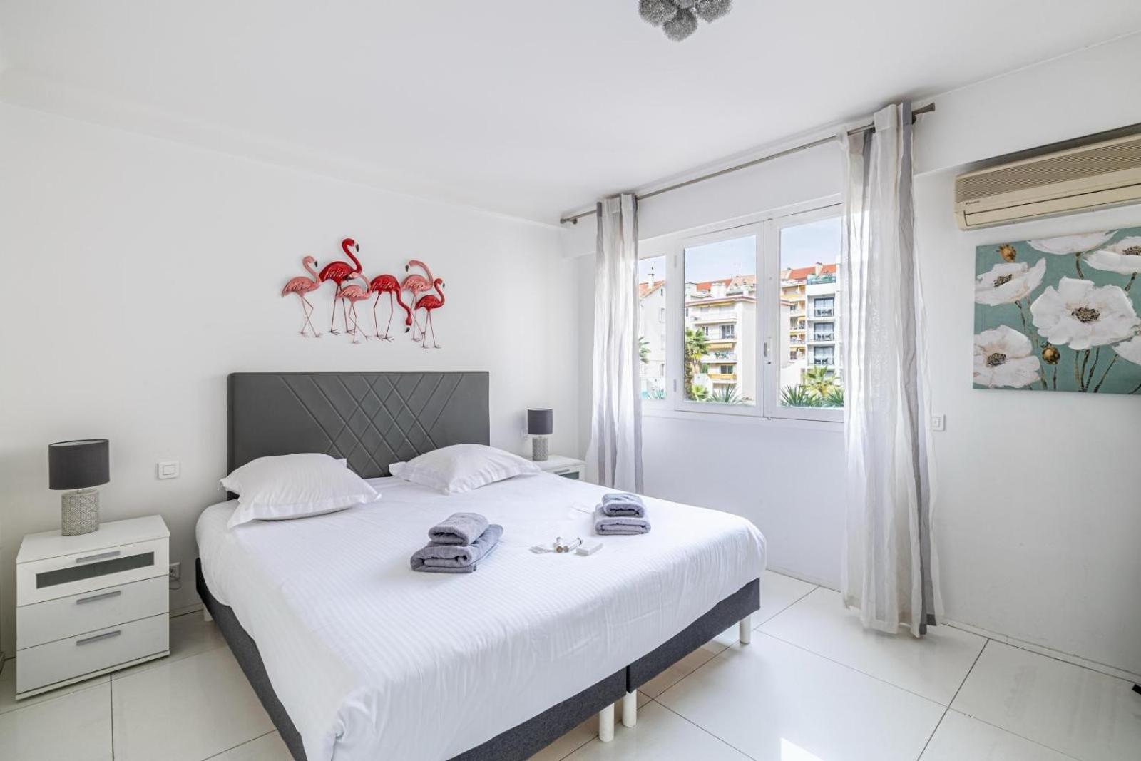 Apartment 4 Pieces Balcon Parking Proche Martinez A3b130 *
