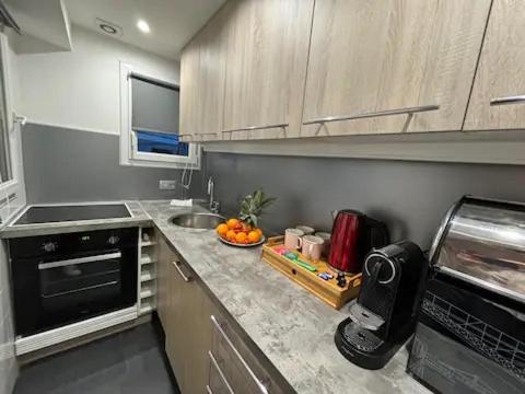 Apartment Elegant T2 Clim & Balcon - Plein Centre *