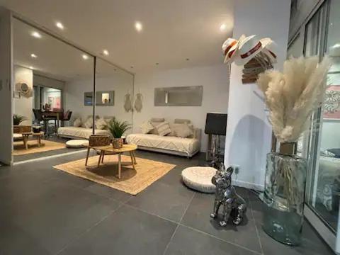 Apartment Elegant T2 Clim & Balcon - Plein Centre *