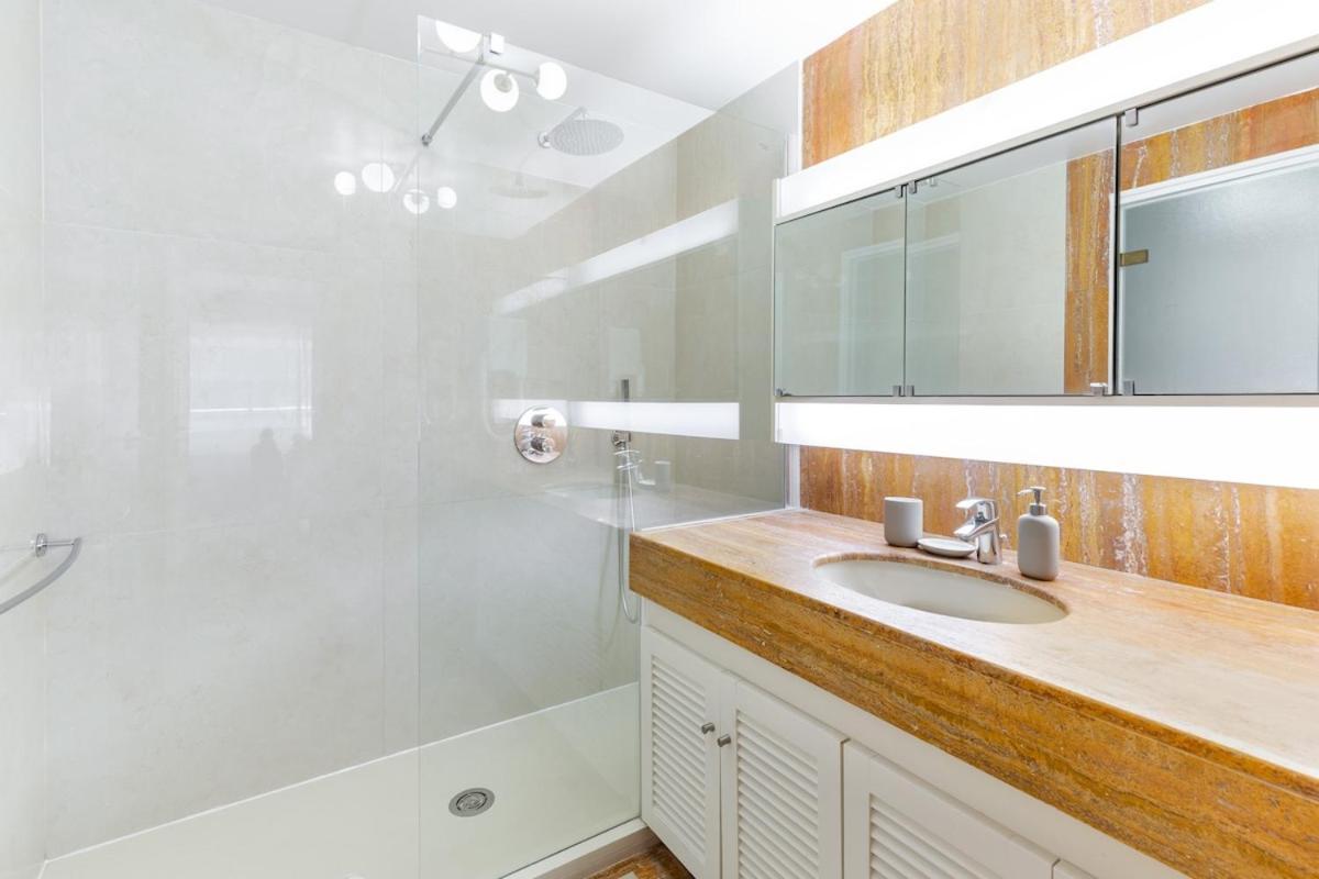 Apartment Luxurious With Sea And Carlton View *