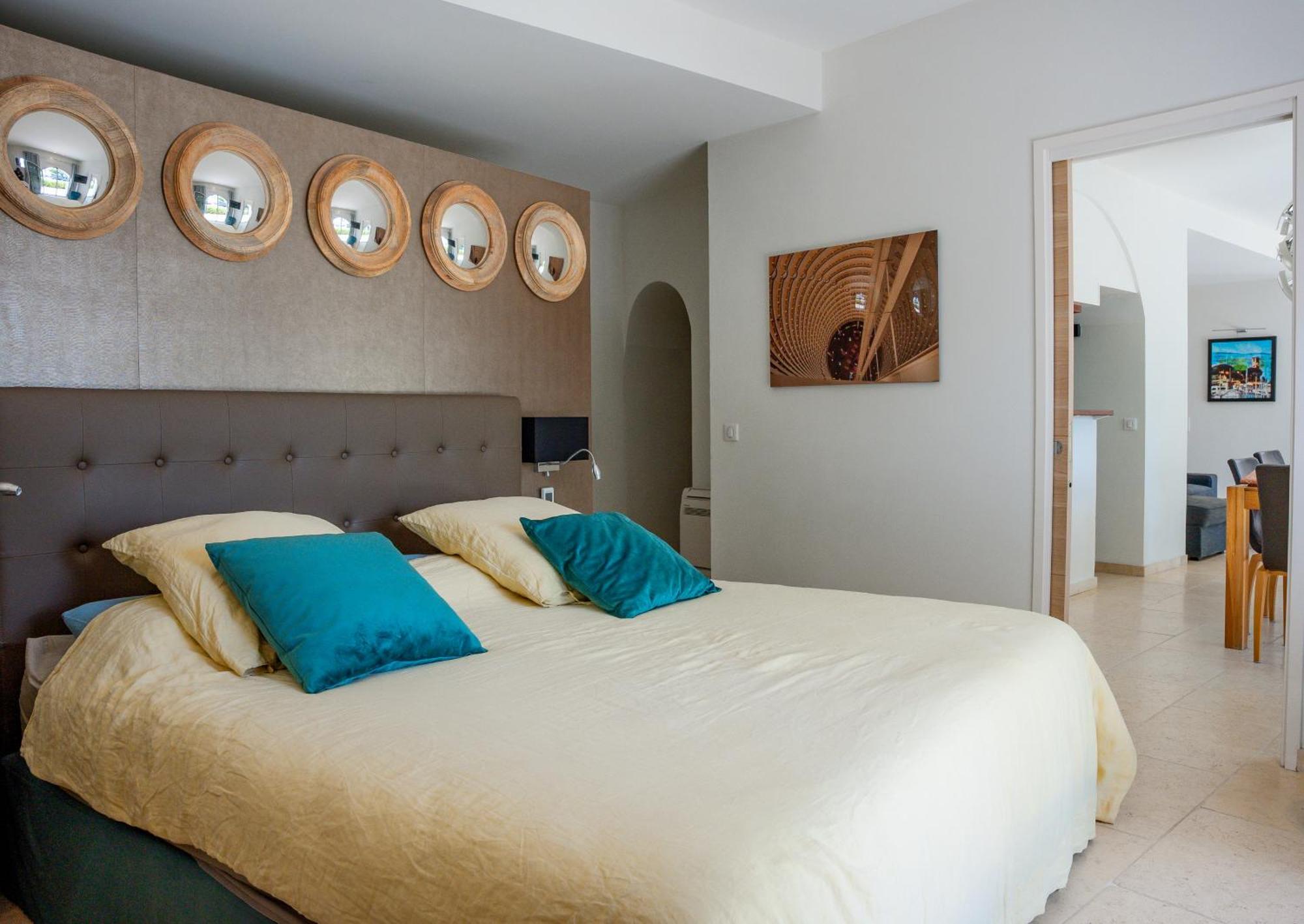 Superbe Villa-appartement Sur La Croisette Avec Grande Terrasse Apartment