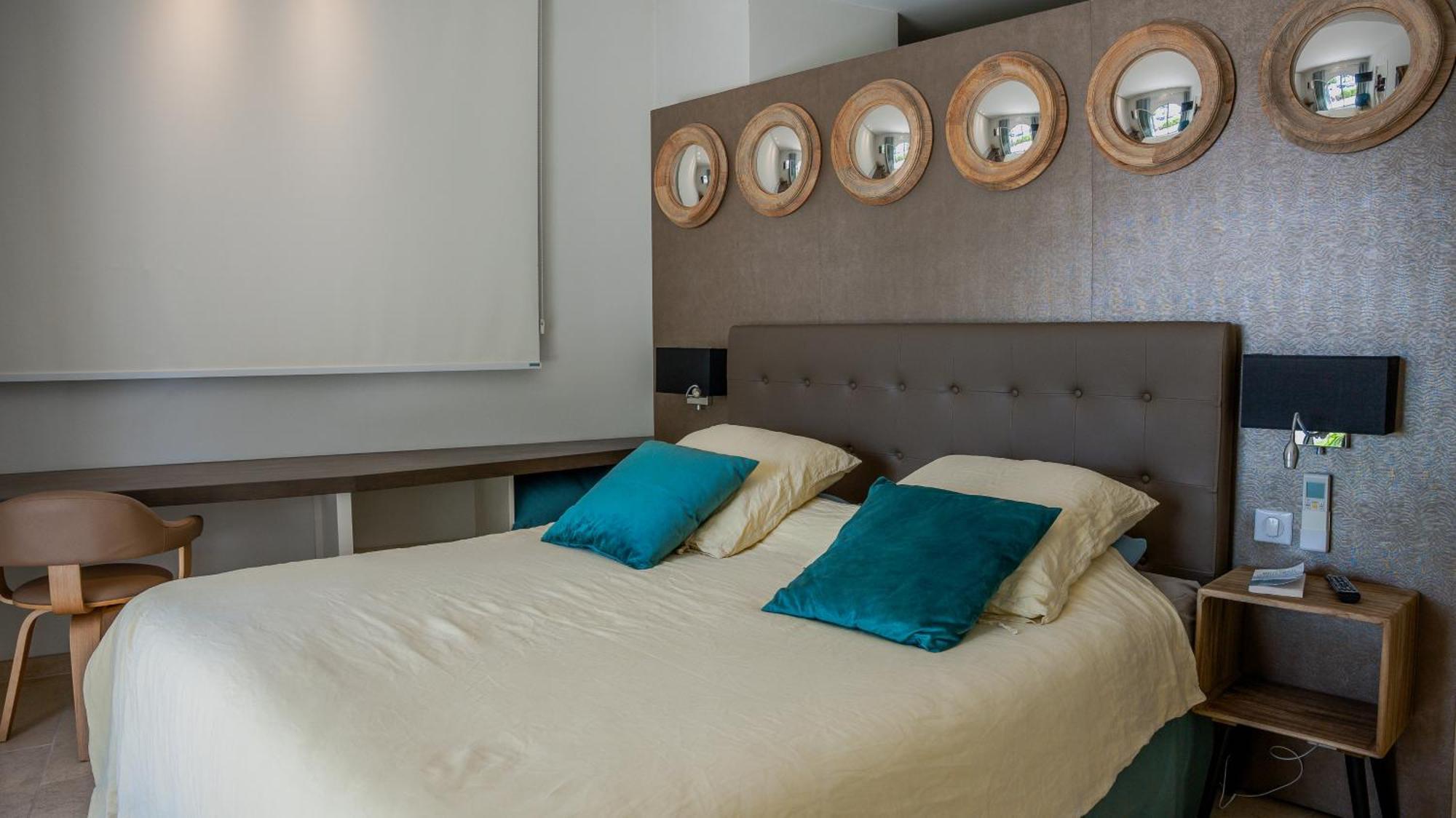 Superbe Villa-appartement Sur La Croisette Avec Grande Terrasse Cannes
