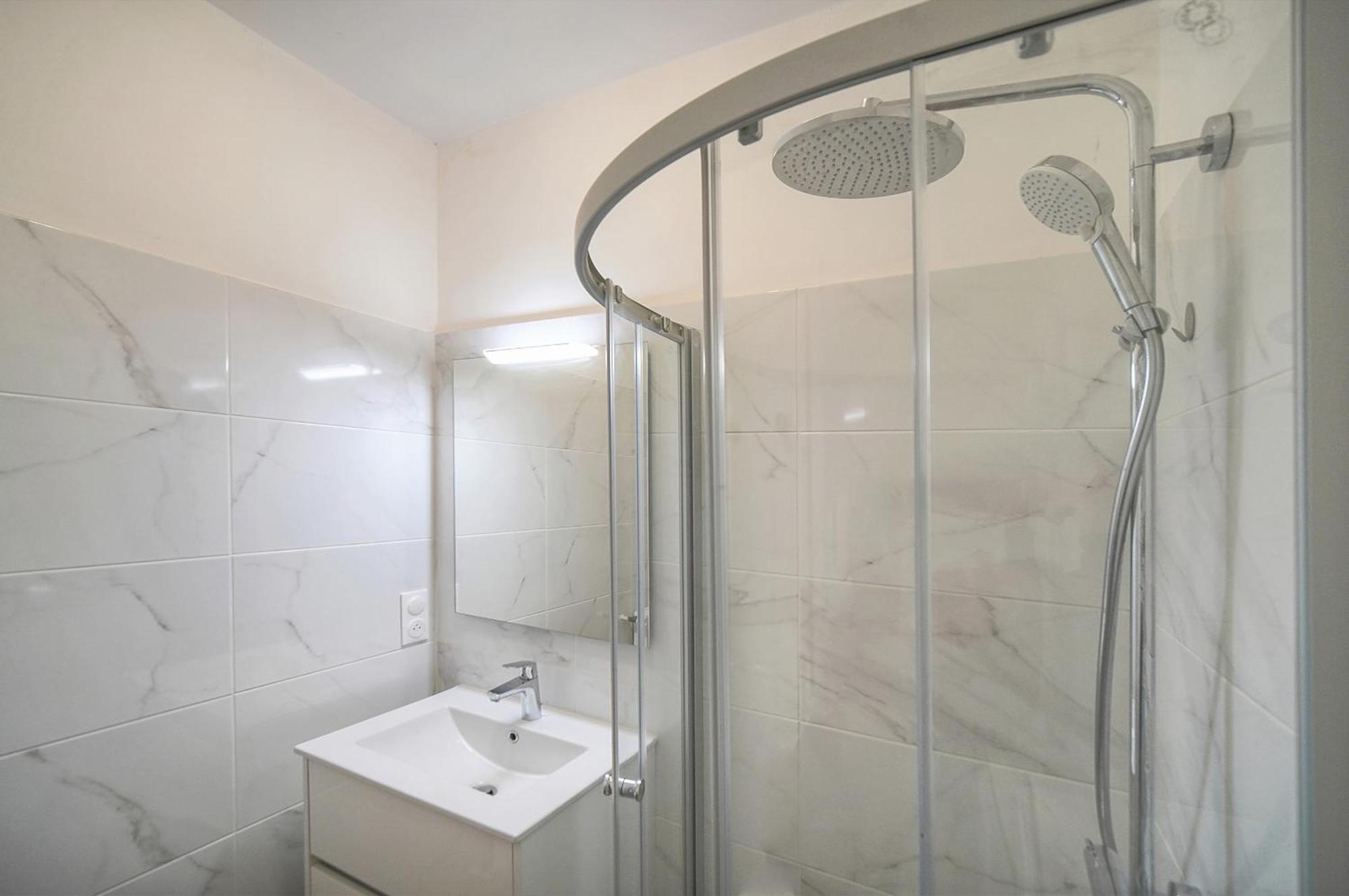 Apartment Lumineux Avec Loggia A0b203 Cannes