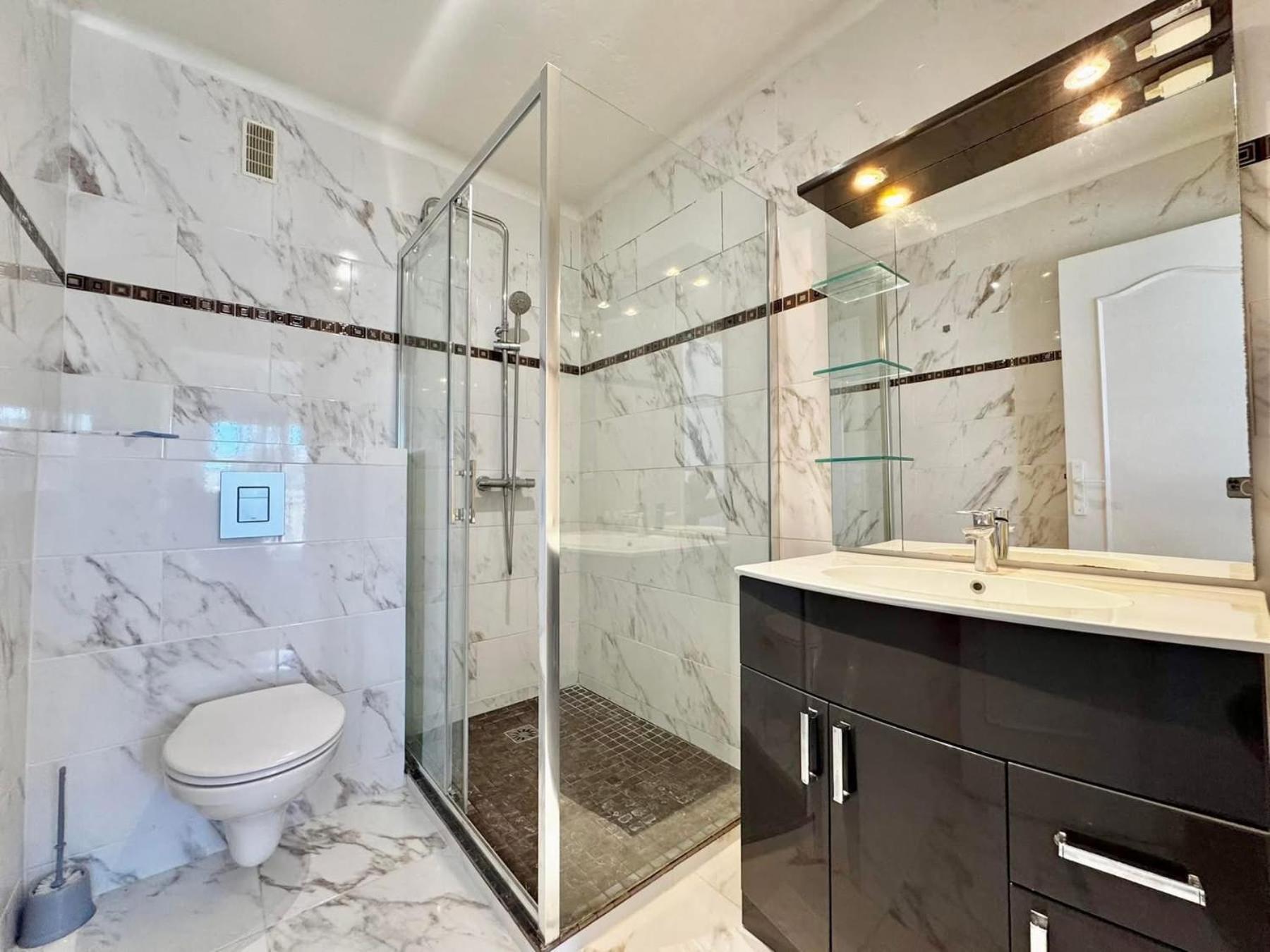 Apartment Bel 84m2 Avec Terrasse Et Parking *