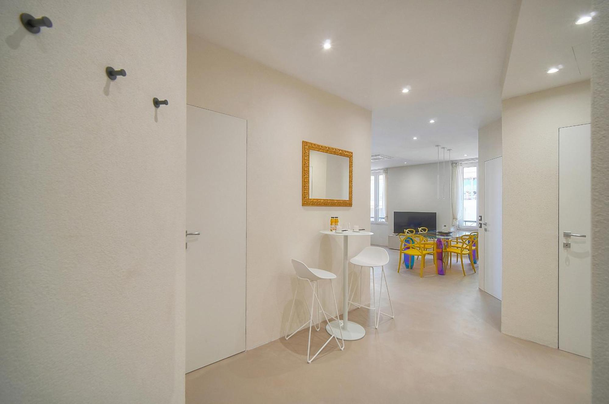 Apartment 3 Pieces Climatise Refait A Neuf En 2025 Carre D'Or A2B194 Cannes