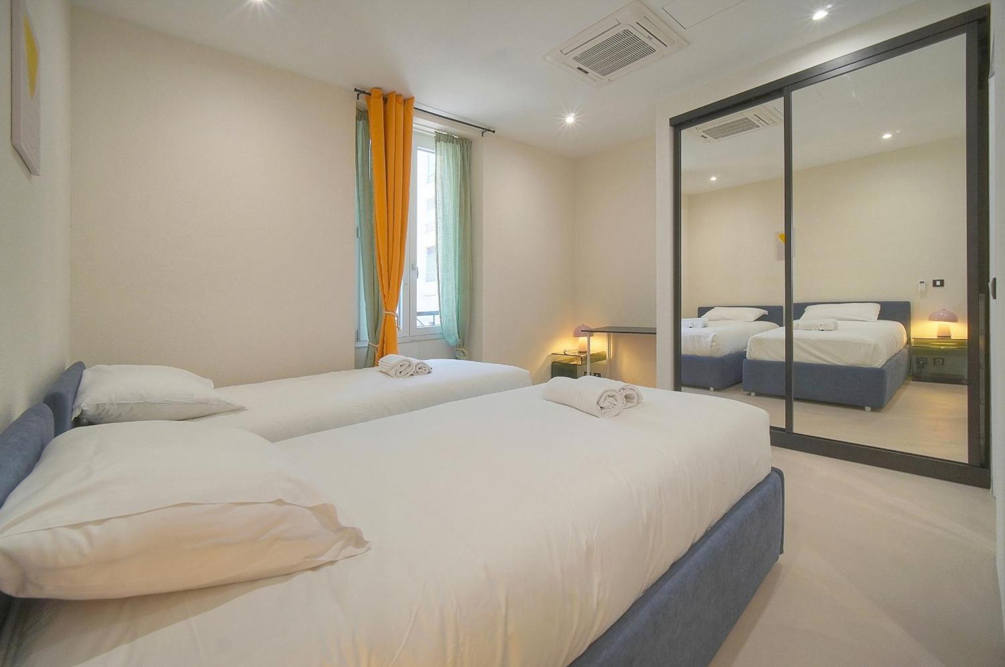 Apartment 3 Pieces Climatise Refait A Neuf En 2025 Carre D'Or A2B194 *