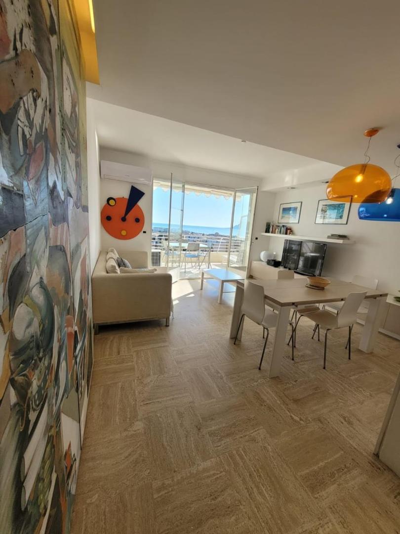 Apartamento The Horizon - Sea View & Peaceful Retreat *