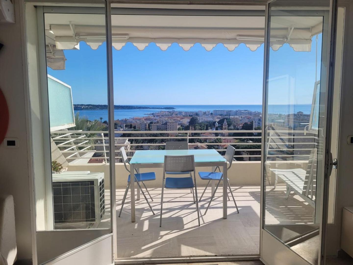 Apartamento The Horizon - Sea View & Peaceful Retreat *
