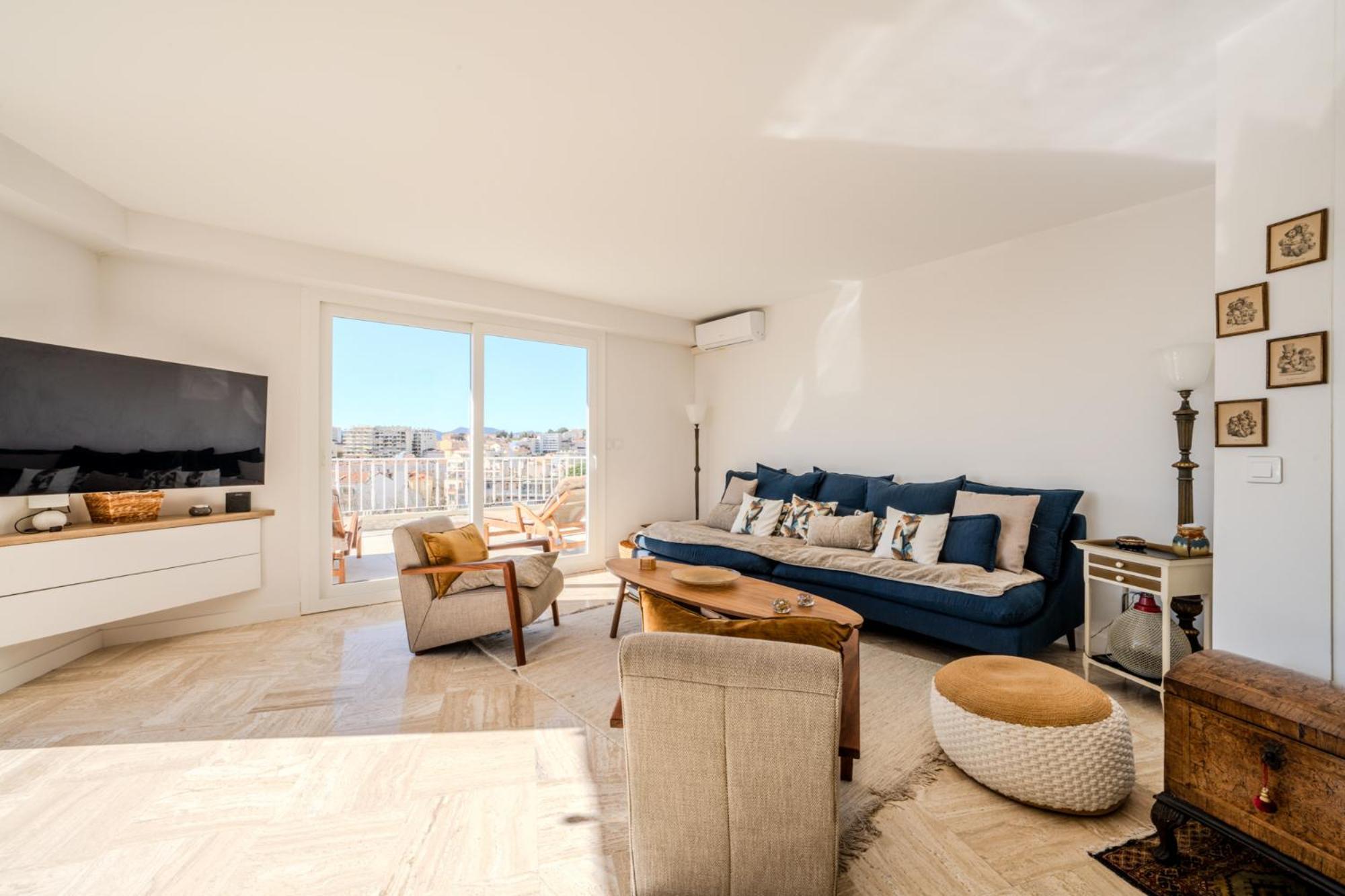 Avec Terrasse Et Vue *