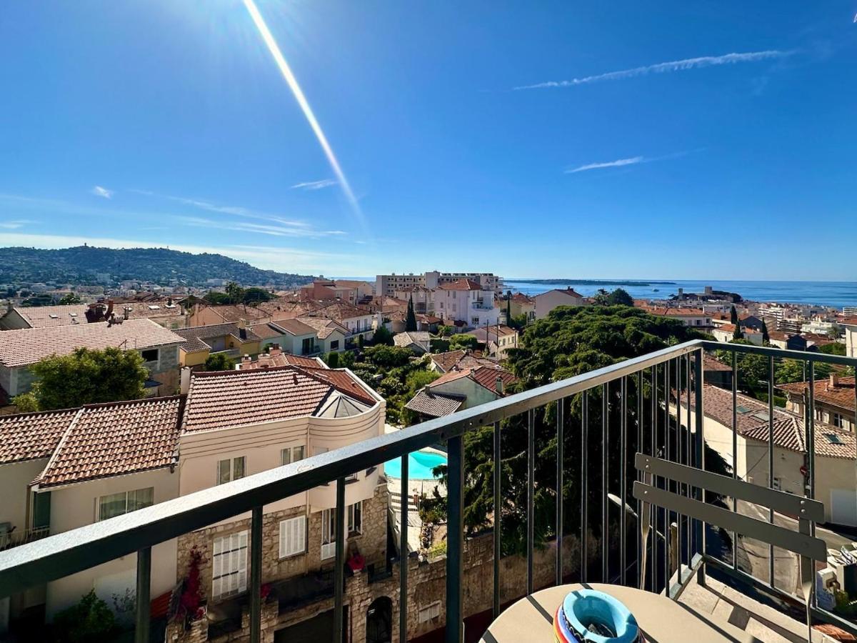 T3 Sea View Walking Distance Of Palais, Ac , Parking, Terrace Apartment Cannes