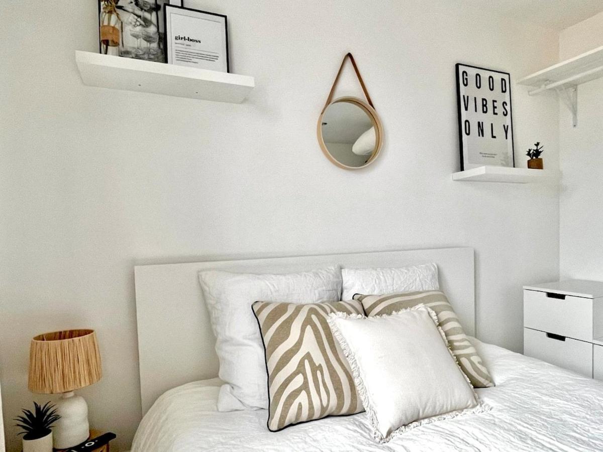 T3 Sea View Walking Distance Of Palais, Ac , Parking, Terrace Cannes