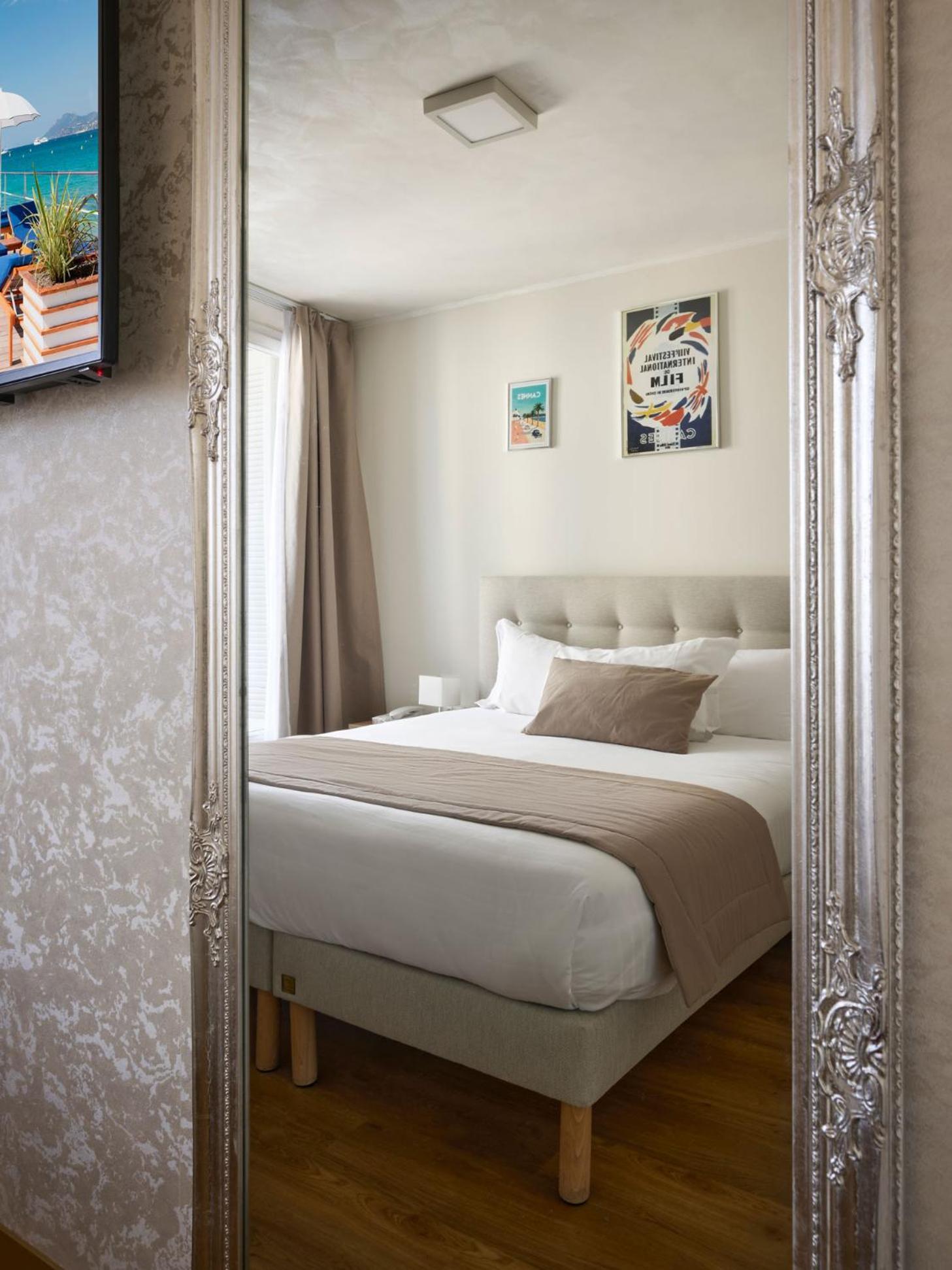 Des Congrès Et Festivals Hotel 3*