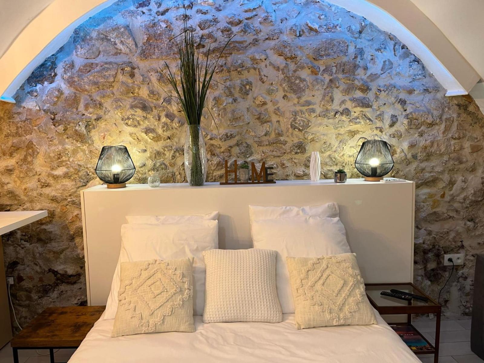 Apartment De Charme Au Suquet Cannes