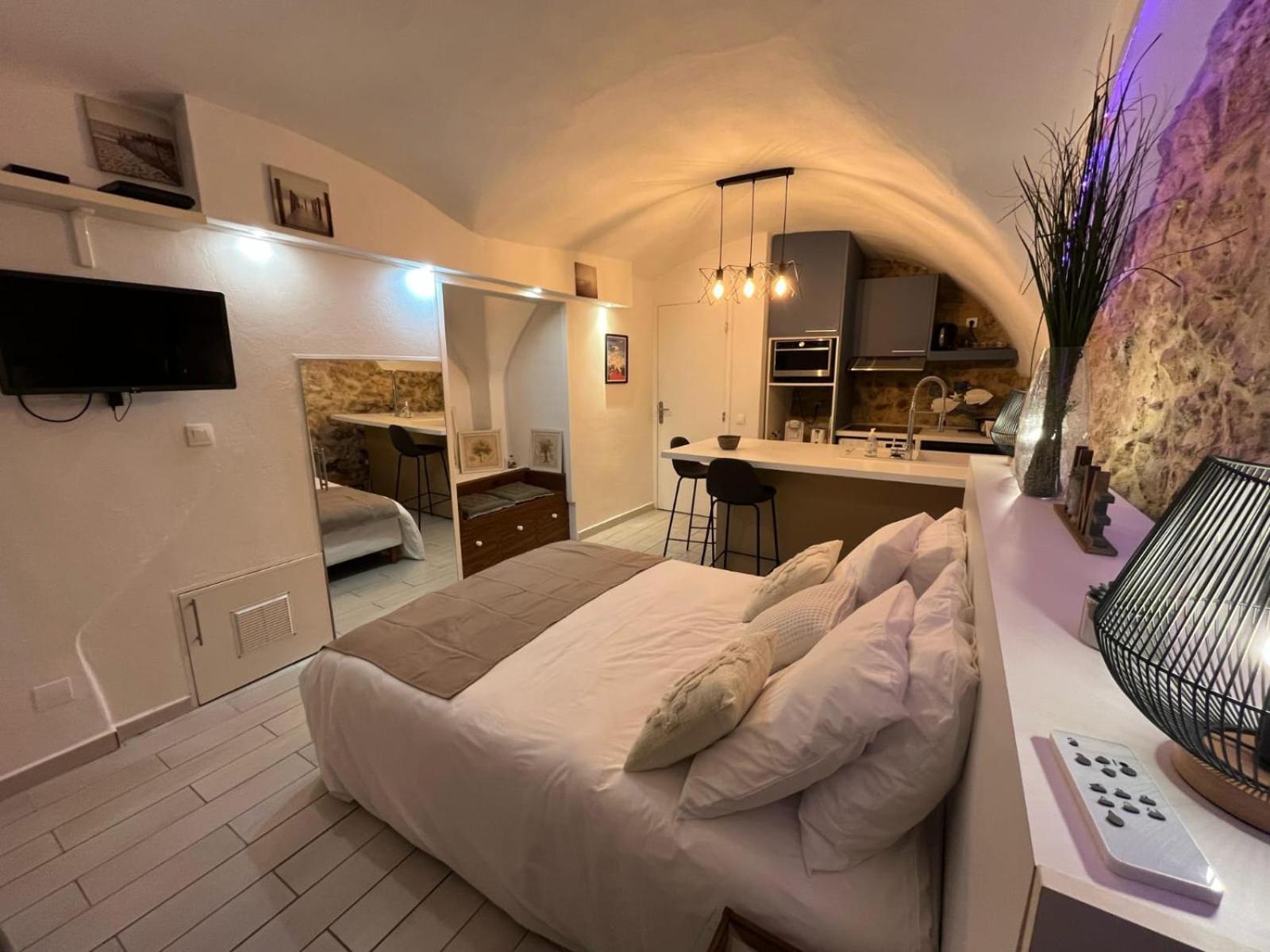 De Charme Au Suquet Apartment *