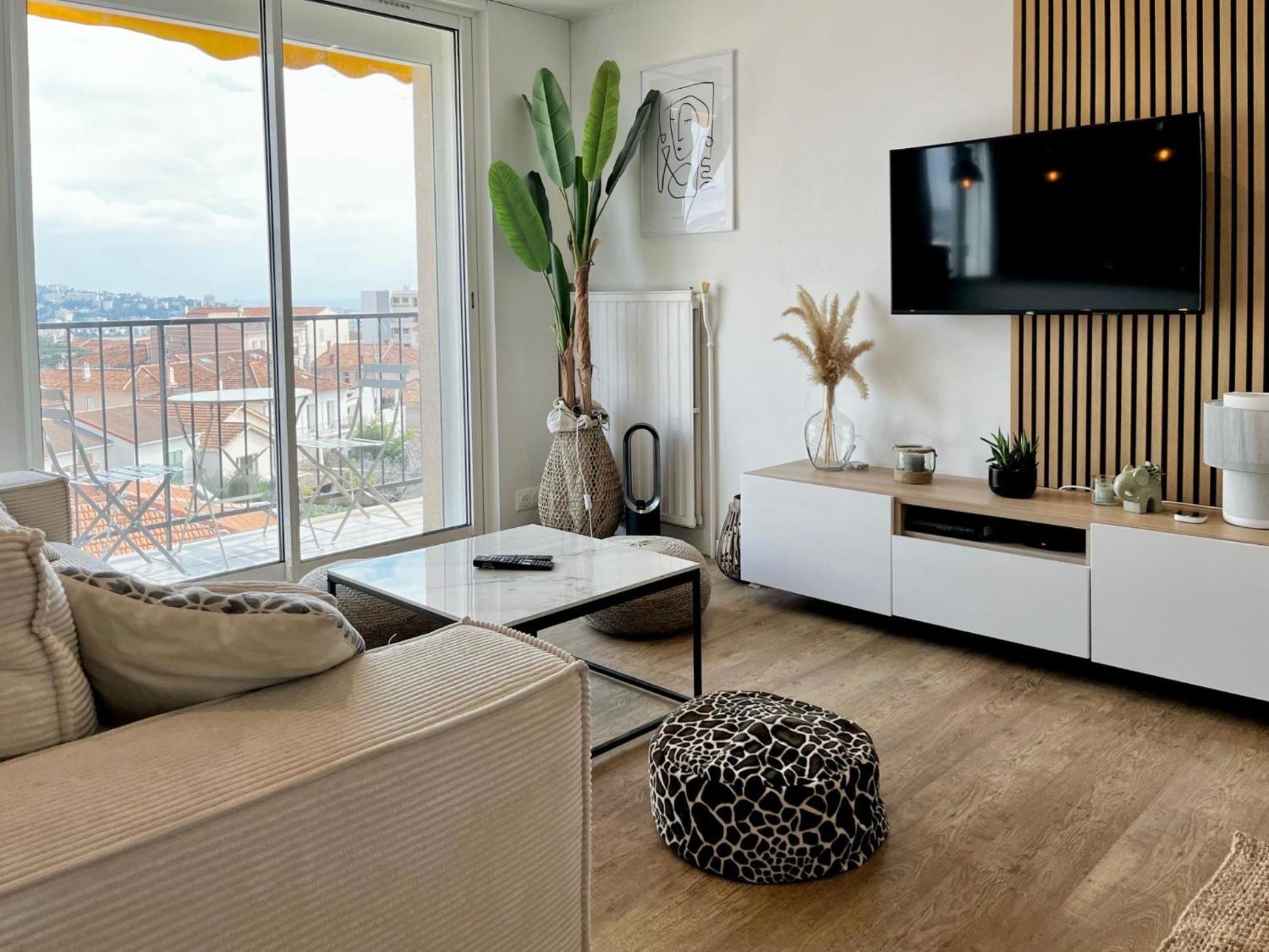 T3 Sea View Walking Distance Of Palais, Ac , Parking, Terrace Cannes